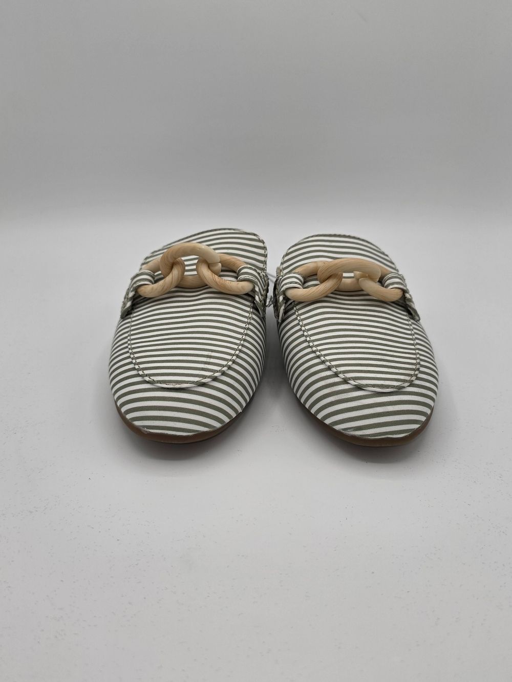 NWT Nautica 7 Striped Slip-On Moccasins with Beige Chain Accent White & Green